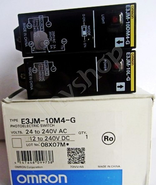 NEW E3JM-10M4-G OMRON Fiber Optic Sensor